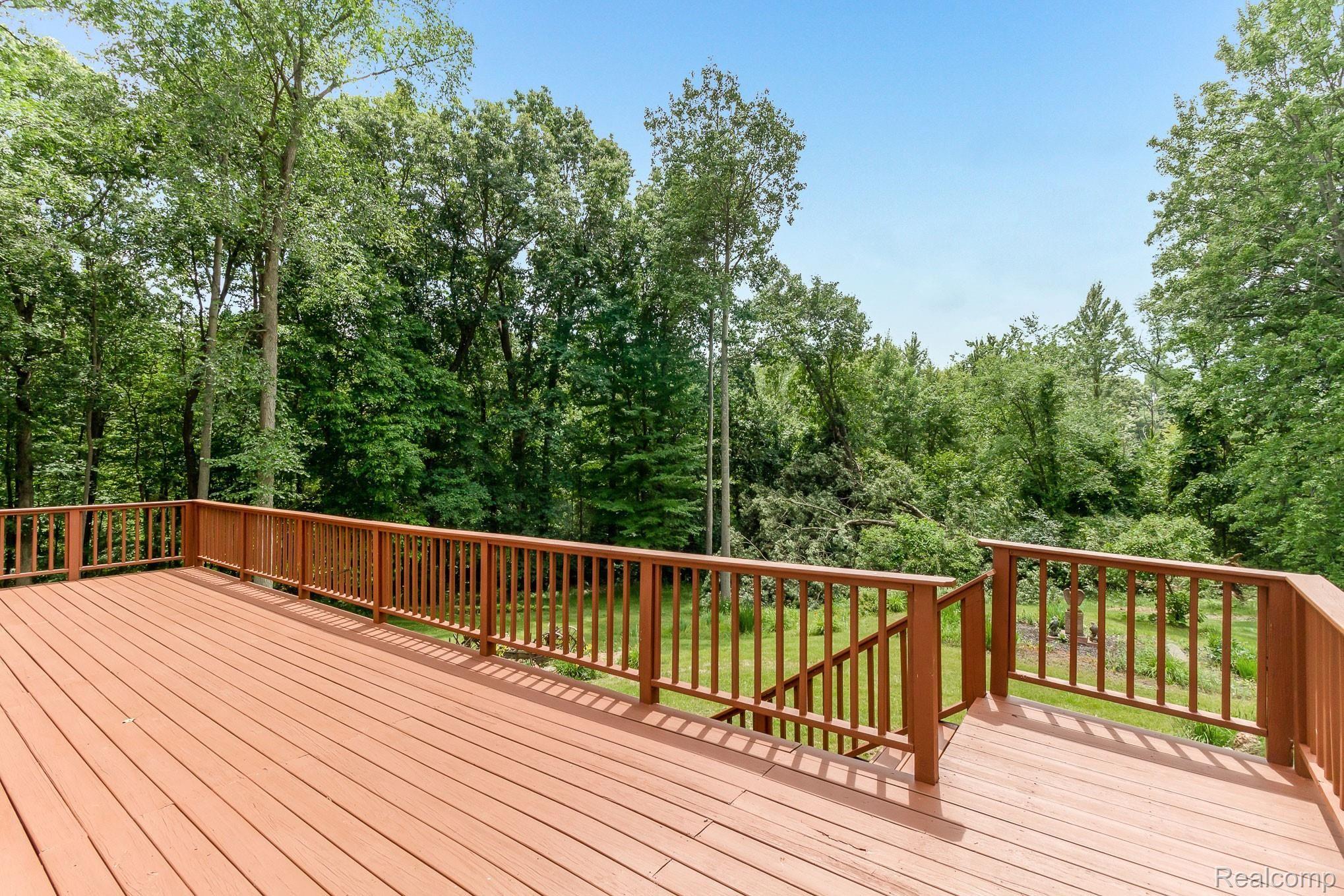 3582 Pinckney Road Howell, MI 48843 - Photo 9 of 42 5.jpg
