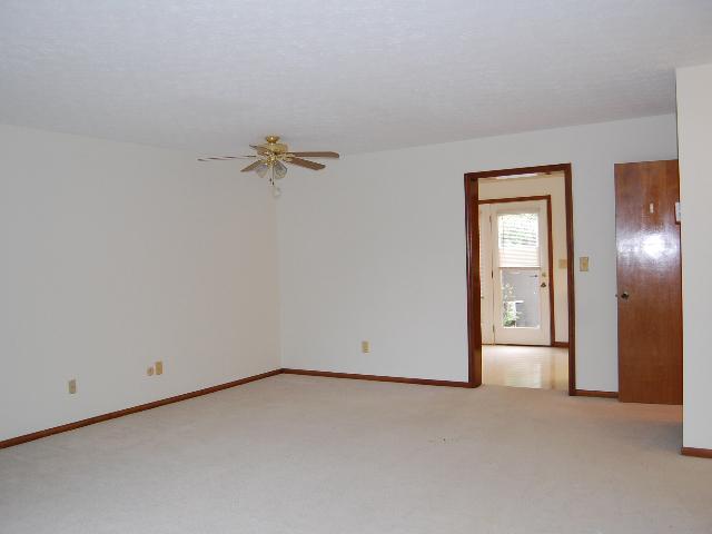 5243 Ruthton Road, Unit 67 Columbus, OH 43220 - Photo 5 of 14