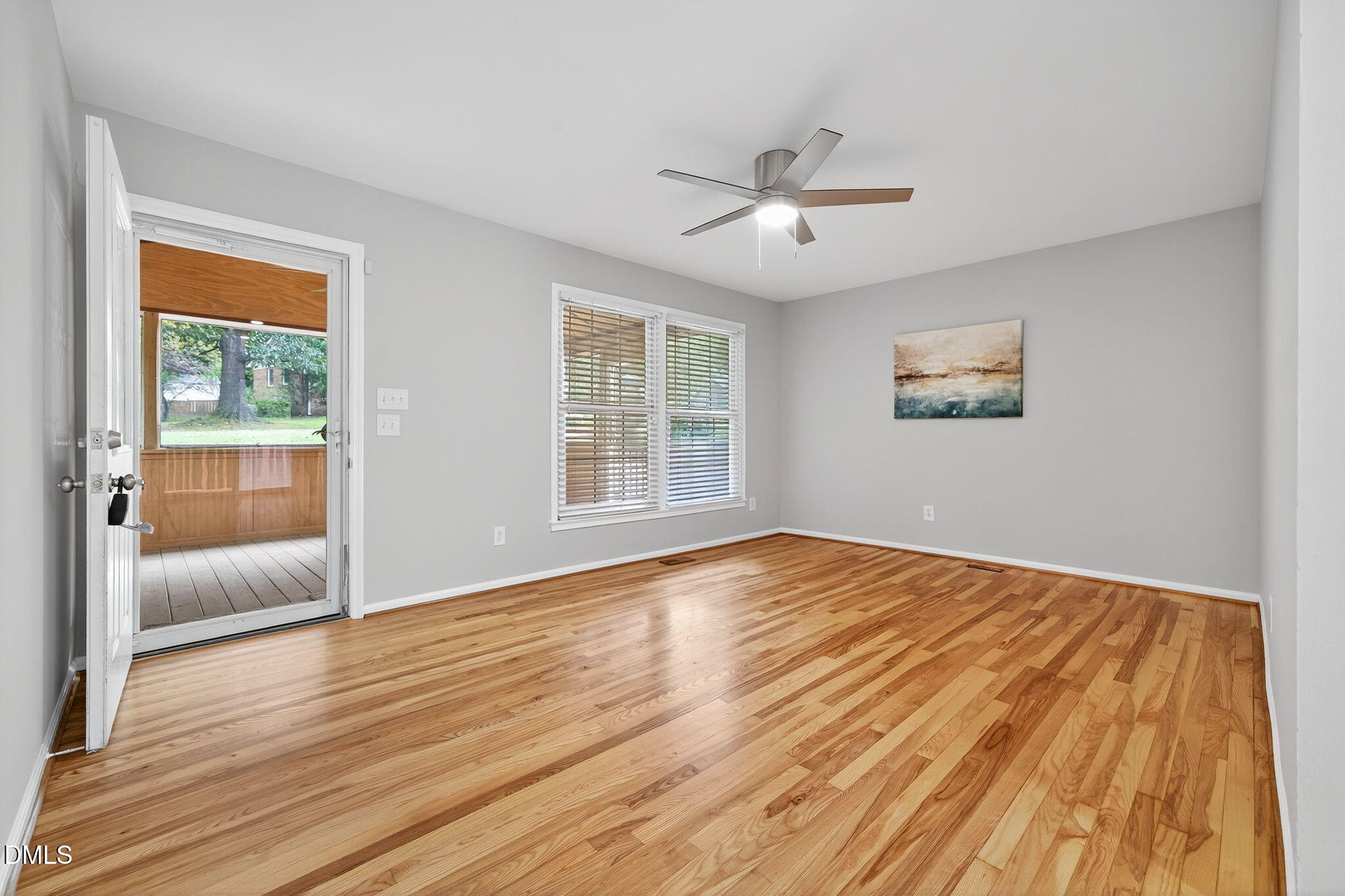 6025 Bellow Street Raleigh, NC 27609 - Photo 5 of 13 8-web-or-mls-018_JDP06781