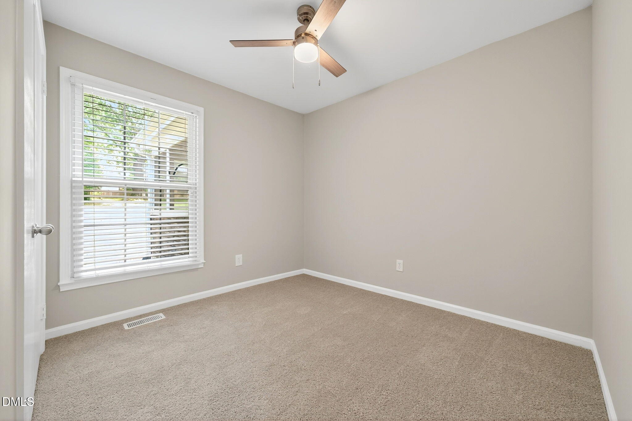 6025 Bellow Street Raleigh, NC 27609 - Photo 8 of 13 17-web-or-mls-035_JDP06832