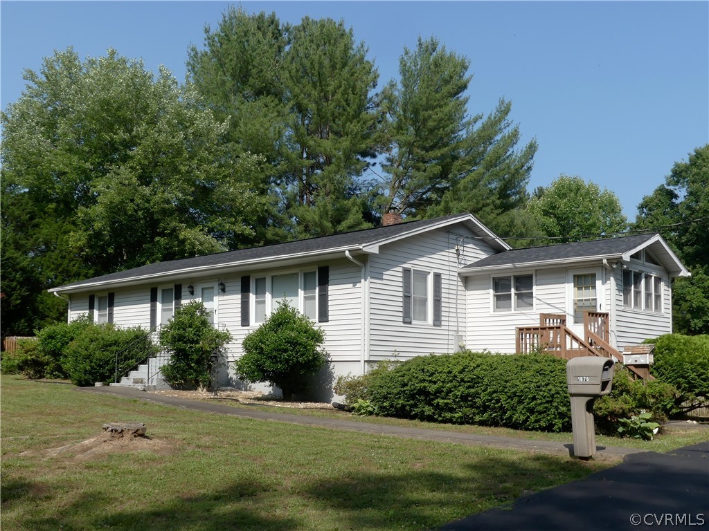 1876 Scotts Bottom Road Dillwyn, VA 23936 - Photo 2 of 30 front view of house with a yard