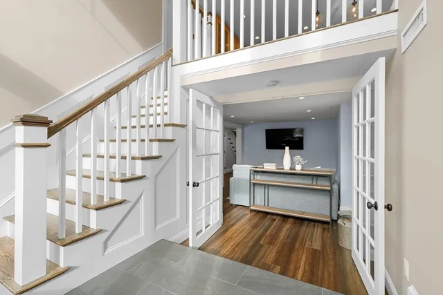 $1,575,000 | 1 Winthrop Terrace, Wayland, MA 01778