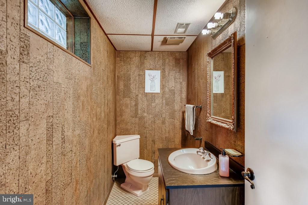 1901 Parkvue Road Fallston, MD 21047 - Photo 29 of 31 Half Bath Lower Level