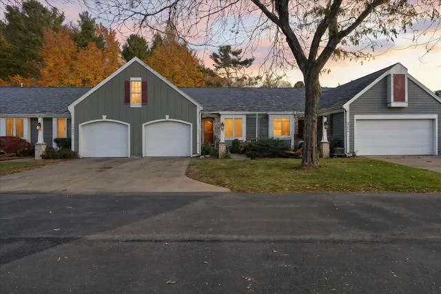 $350,000 | 17850 Bramer Lane, Spring Lake, MI 49456