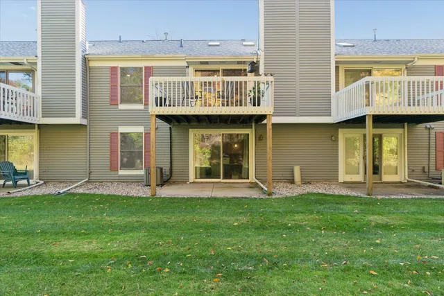 $350,000 | 17850 Bramer Lane, Spring Lake, MI 49456