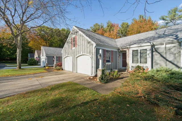 $350,000 | 17850 Bramer Lane, Spring Lake, MI 49456