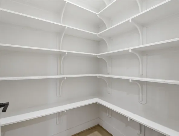 $3,050 | 2204 Lou Ellen Lane, Houston, TX 77018