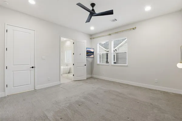 $3,050 | 2204 Lou Ellen Lane, Houston, TX 77018