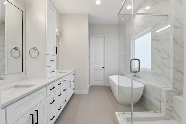 $3,050 | 2204 Lou Ellen Lane, Houston, TX 77018
