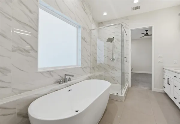 $3,050 | 2204 Lou Ellen Lane, Houston, TX 77018
