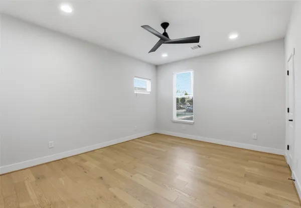 $3,050 | 2204 Lou Ellen Lane, Houston, TX 77018