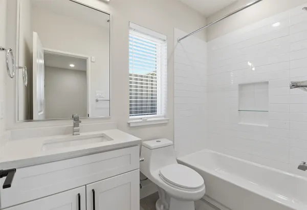 $3,050 | 2204 Lou Ellen Lane, Houston, TX 77018