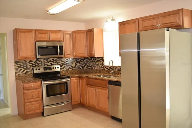 $1,950 | 808 Cypress Avenue, Venice, FL 34285