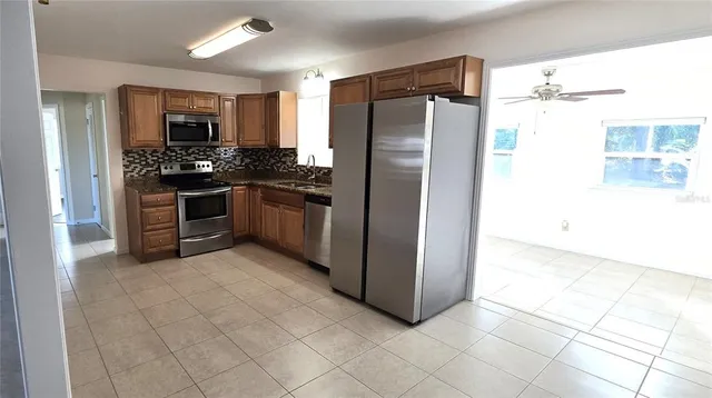 $1,950 | 808 Cypress Avenue, Venice, FL 34285