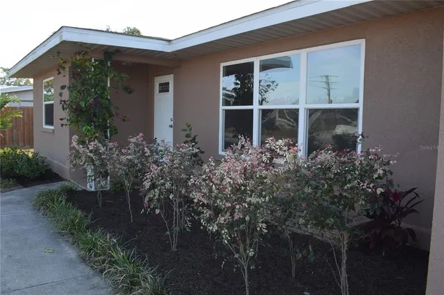 $1,950 | 808 Cypress Avenue, Venice, FL 34285