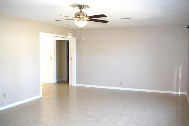 $1,950 | 808 Cypress Avenue, Venice, FL 34285