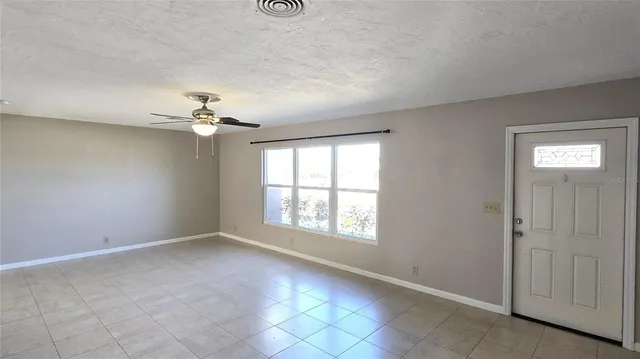 $1,950 | 808 Cypress Avenue, Venice, FL 34285