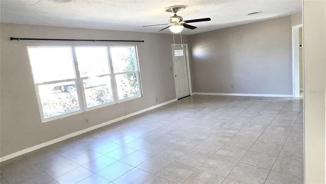 $1,950 | 808 Cypress Avenue, Venice, FL 34285