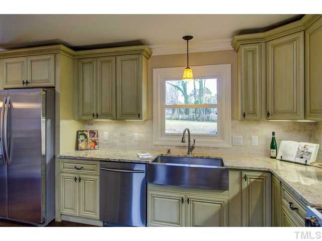 902 Brandon Road Durham, NC 27713 - Photo 7 of 25 Kitchen