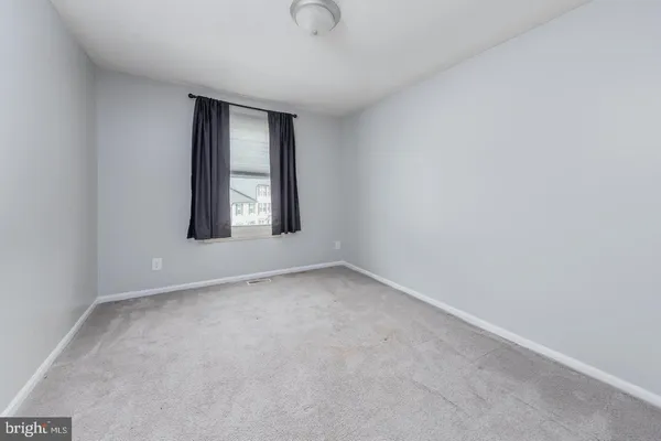 $2,400 | 2307 Greenwood Drive, Lindenwold, NJ 08021