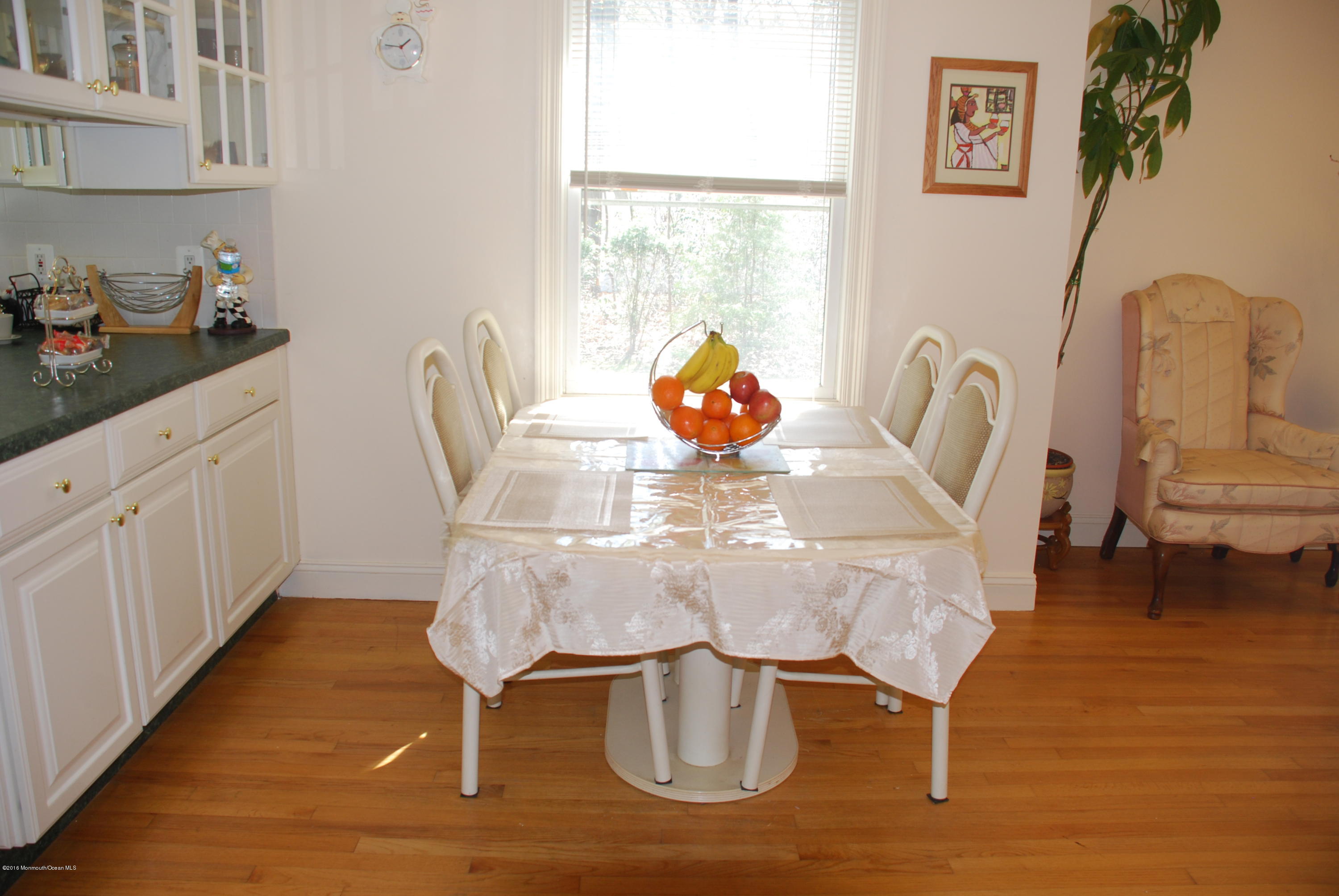 450 Middle Road Holmdel, NJ 07733 - Photo 9 of 23 Dinette