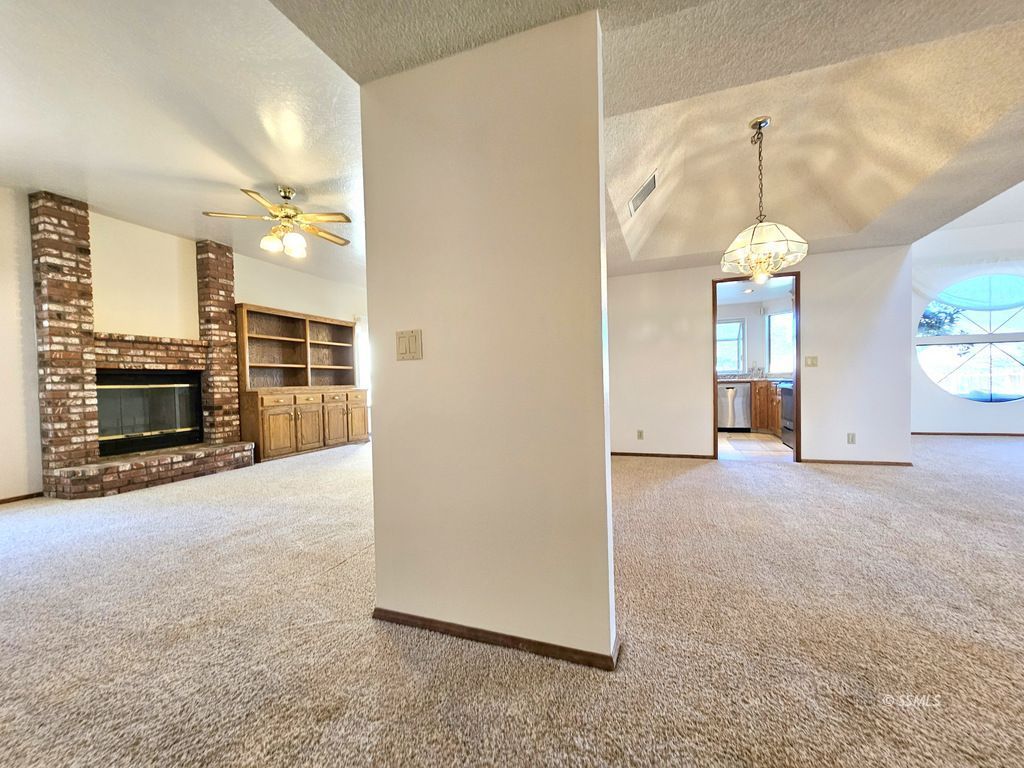 308 West Cielo Avenue Ridgecrest, CA 93555 - Photo 15 of 43