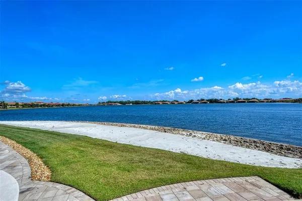 $399,900 | 701 Maraviya Boulevard, Nokomis, FL 34275