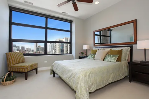 $485,000 | 101 West Superior Street, Unit 1106, Chicago, IL 60654