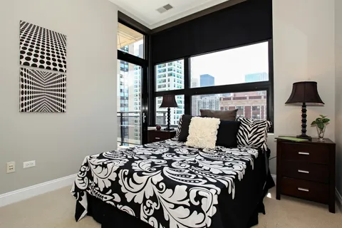 $485,000 | 101 West Superior Street, Unit 1106, Chicago, IL 60654