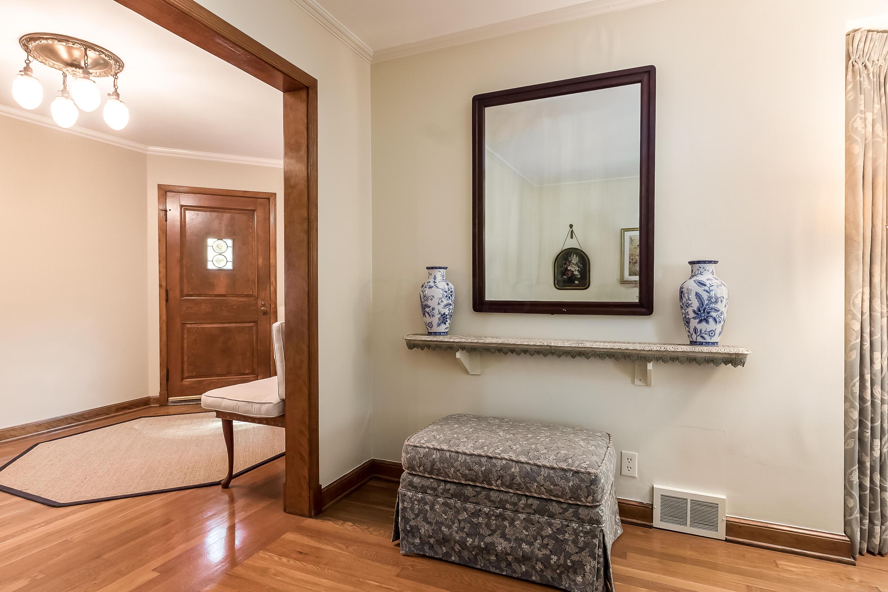 2658 Sherwood Road Columbus, OH 43209 - Photo 11 of 62 Gallery Image 11