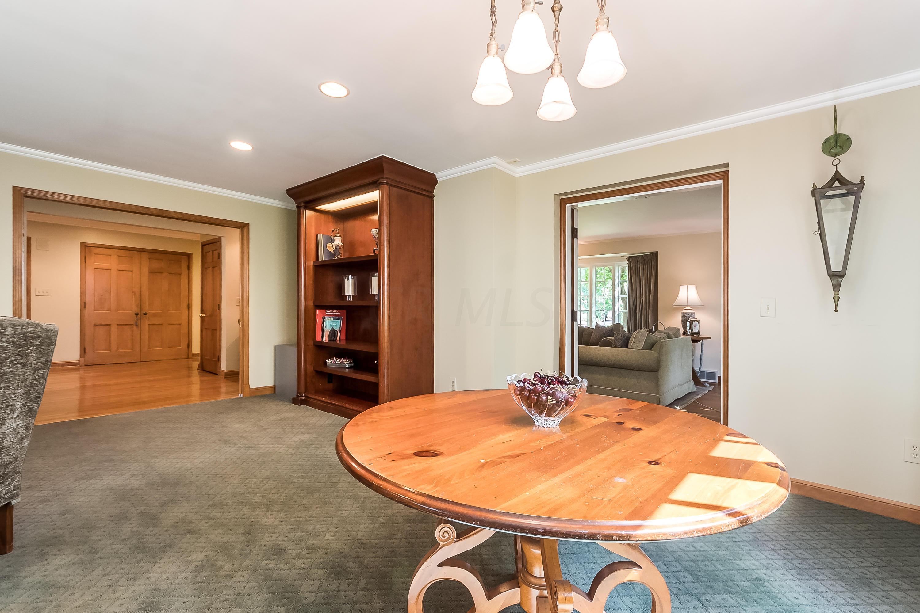 2658 Sherwood Road Columbus, OH 43209 - Photo 26 of 62 Gallery Image 26