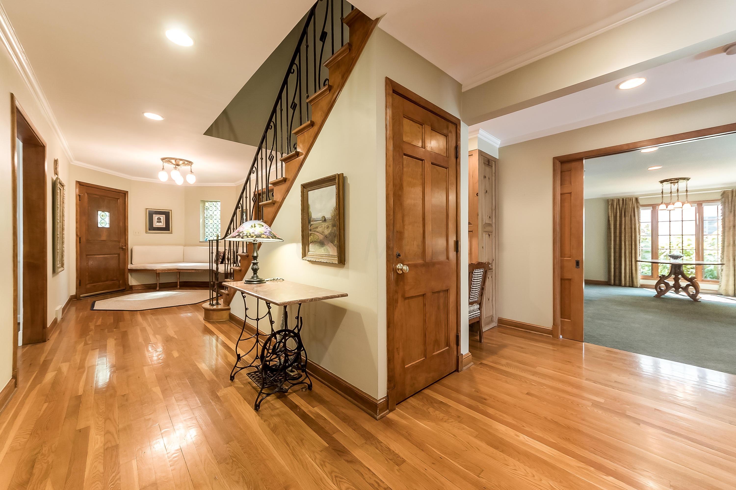 2658 Sherwood Road Columbus, OH 43209 - Photo 8 of 62 Gallery Image 8