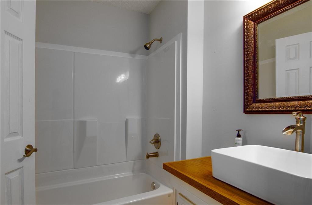 911 Turner Road Pittsburg, KS 66762 - Photo 23 of 25