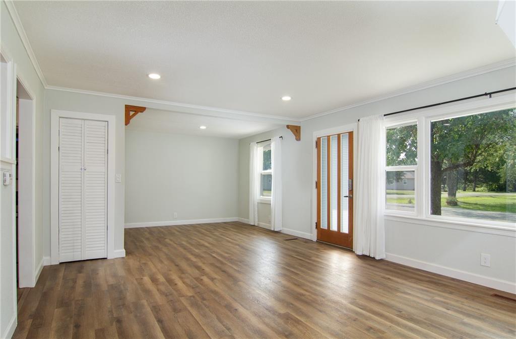 911 Turner Road Pittsburg, KS 66762 - Photo 9 of 25