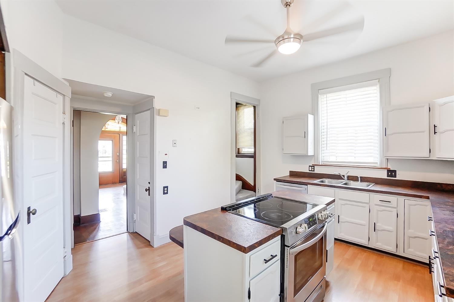 4726 Winton Road Cincinnati, OH 45232 - Photo 16 of 37 Gallery Image 16
