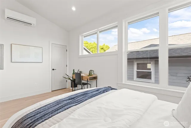 $859,950 | 7350 22nd Avenue Northwest, Unit B, Seattle, WA 98117