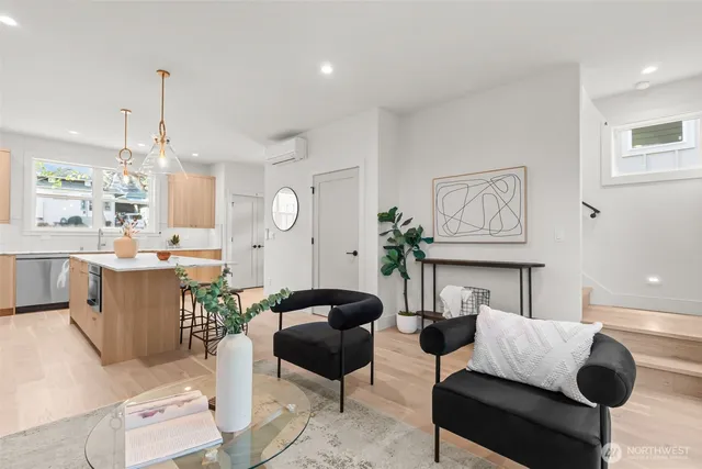 $859,950 | 7350 22nd Avenue Northwest, Unit B, Seattle, WA 98117