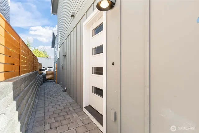 $859,950 | 7350 22nd Avenue Northwest, Unit B, Seattle, WA 98117