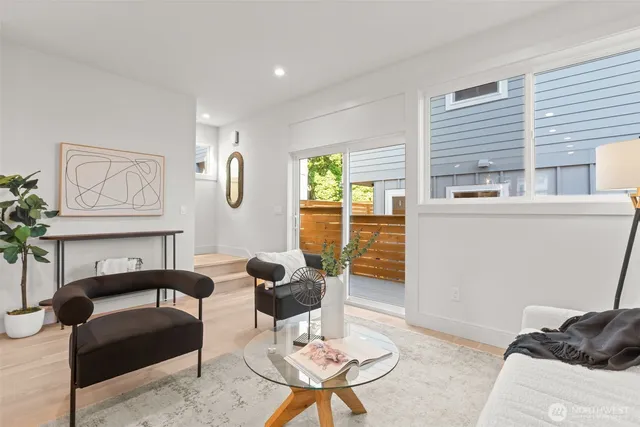 $859,950 | 7350 22nd Avenue Northwest, Unit B, Seattle, WA 98117