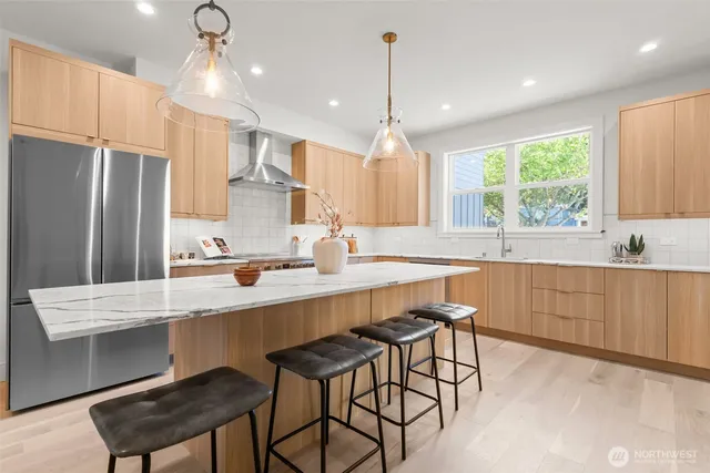 $859,950 | 7350 22nd Avenue Northwest, Unit B, Seattle, WA 98117