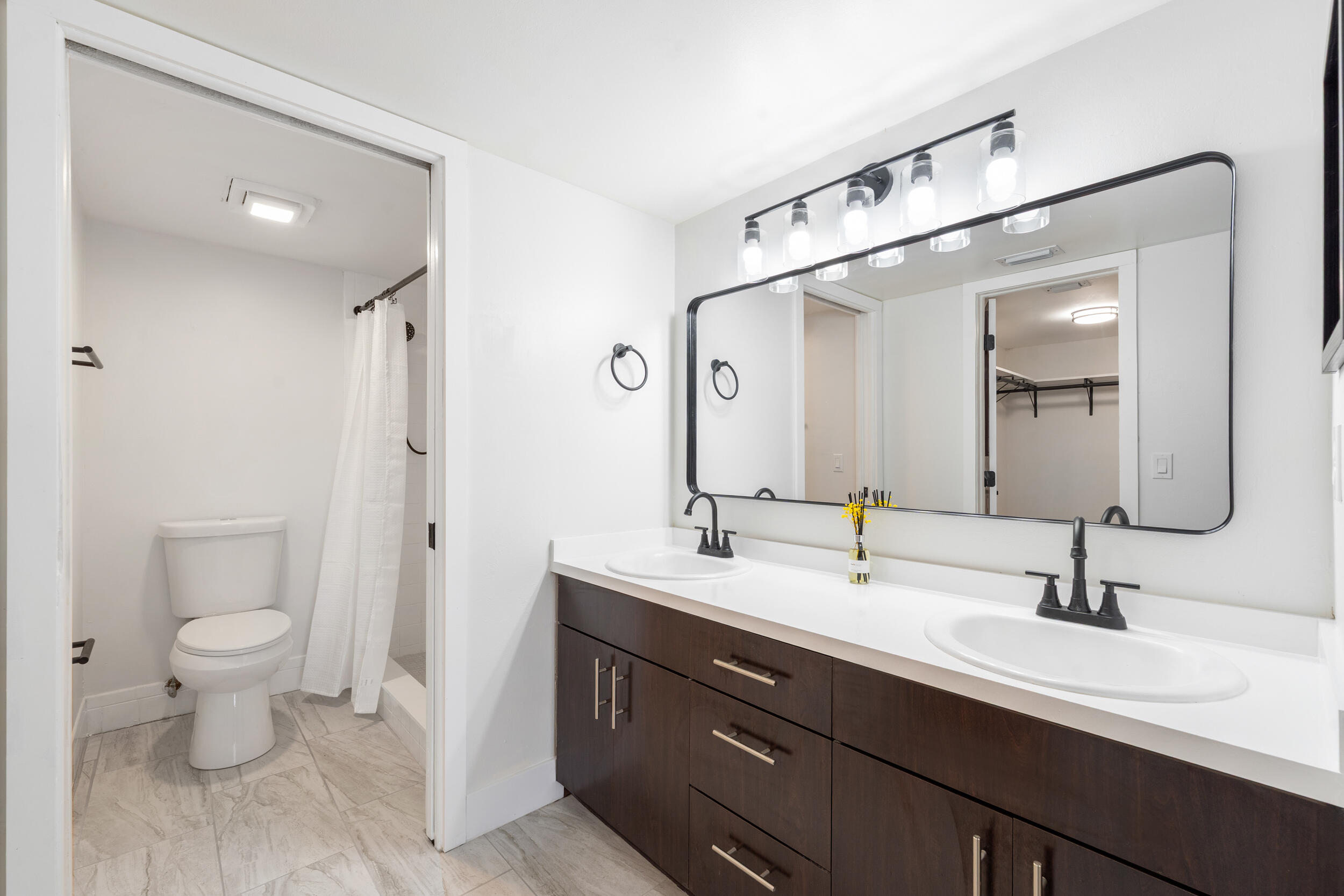 1811 Southwest Palm City Road, Unit A301 Stuart, FL 34994 - Photo 14 of 40 14_22