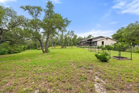 $1,225,000 | 9207 Claxton Drive, Austin, TX 78736