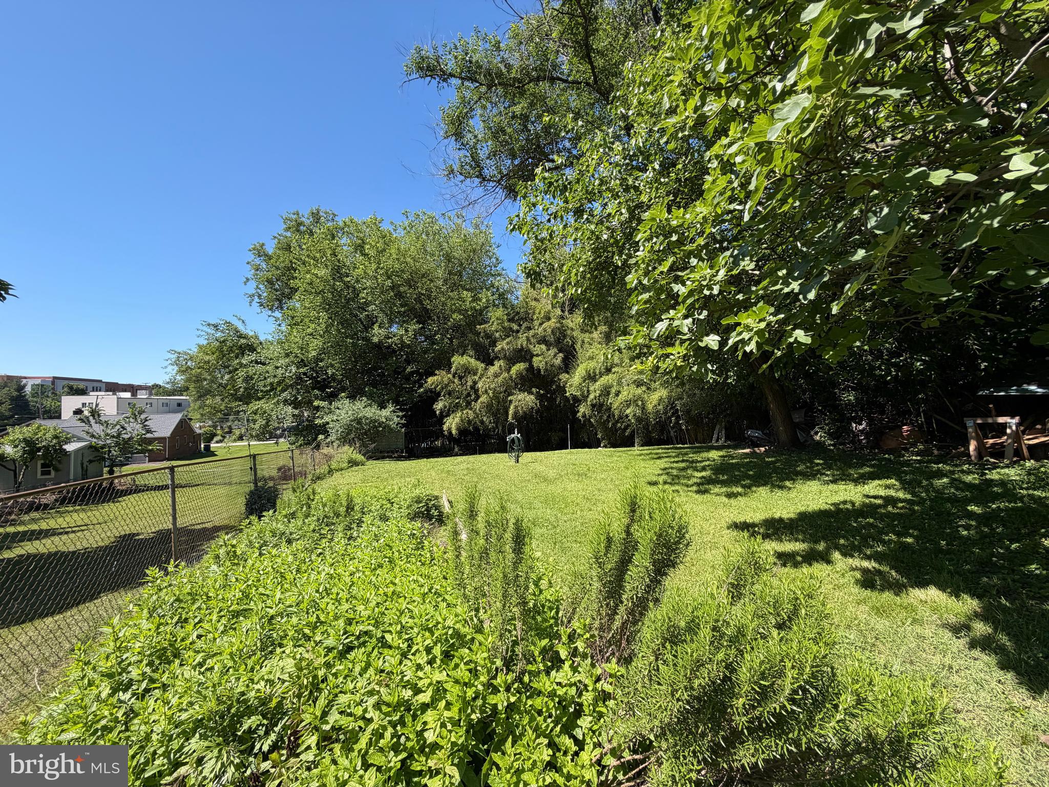 620 Ritchie Avenue Silver Spring, MD 20910 - Photo 2 of 3