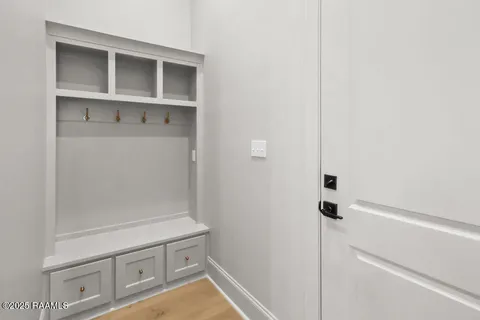 $511,400 | 106 Hedgemoore Court, Youngsville, LA 70592