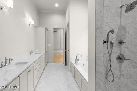 $511,400 | 106 Hedgemoore Court, Youngsville, LA 70592