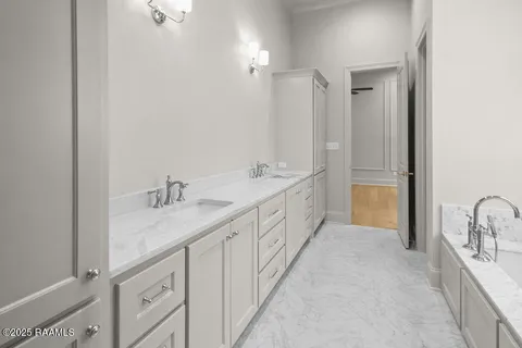 $511,400 | 106 Hedgemoore Court, Youngsville, LA 70592