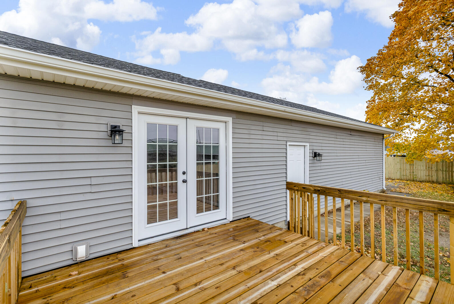 8373 South Stoney Lake Road Jackson, MI 49201 - Photo 9 of 40 0N0A8474