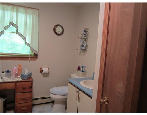 166 Pond Road Bridgton, ME 04009 - Photo 11 of 15 Bathroom.