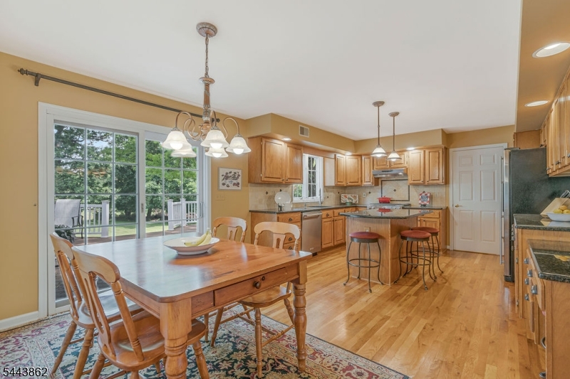 5 Pinewood Lane Warren, NJ 07059 - Photo 13 of 45