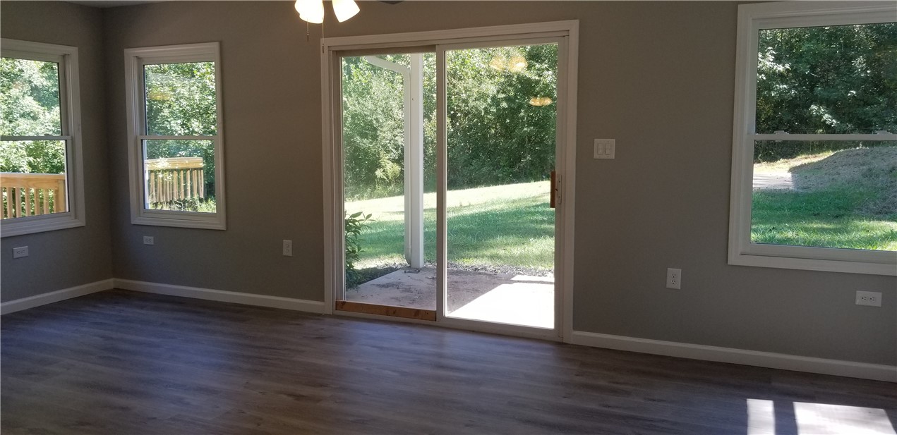 701 Longforest Drive Seneca, SC 29672 - Photo 12 of 23 Sun Room